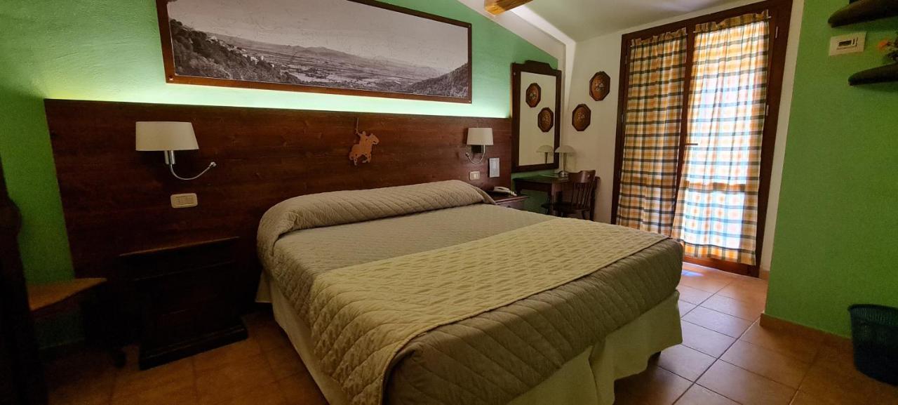 Locanda Mossa Dei Barbari Buriano  ภายนอก รูปภาพ