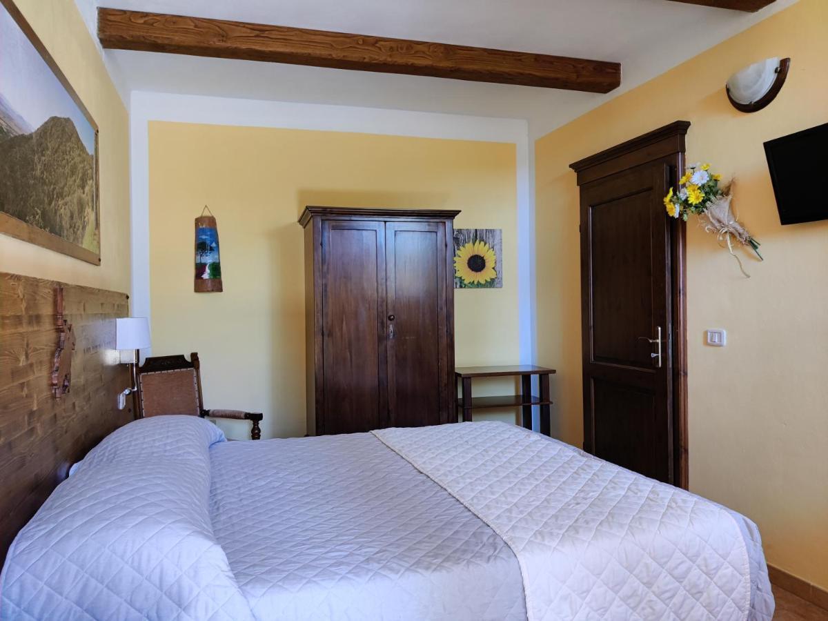 Locanda Mossa Dei Barbari Buriano  ภายนอก รูปภาพ