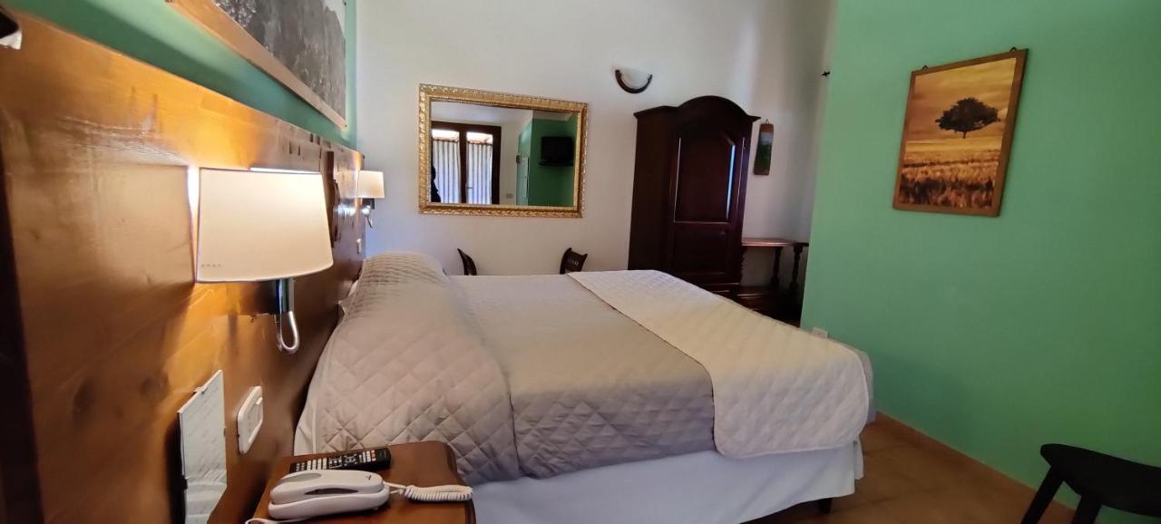 Locanda Mossa Dei Barbari Buriano  ภายนอก รูปภาพ