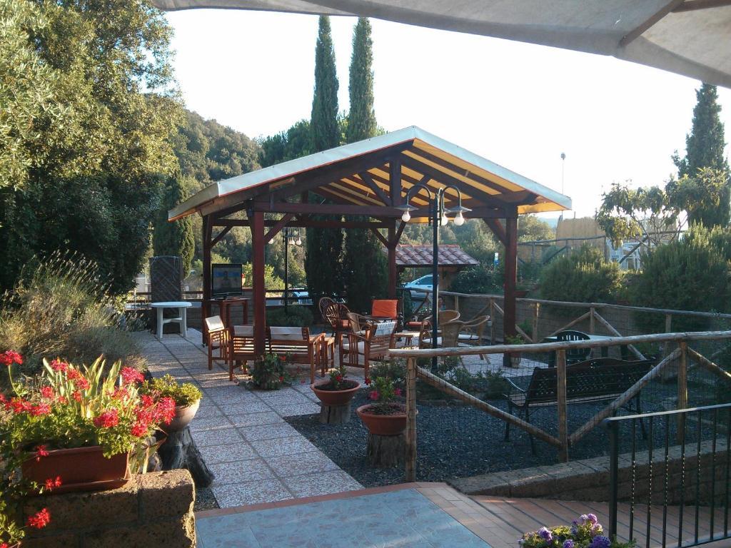 Locanda Mossa Dei Barbari Buriano  ภายนอก รูปภาพ