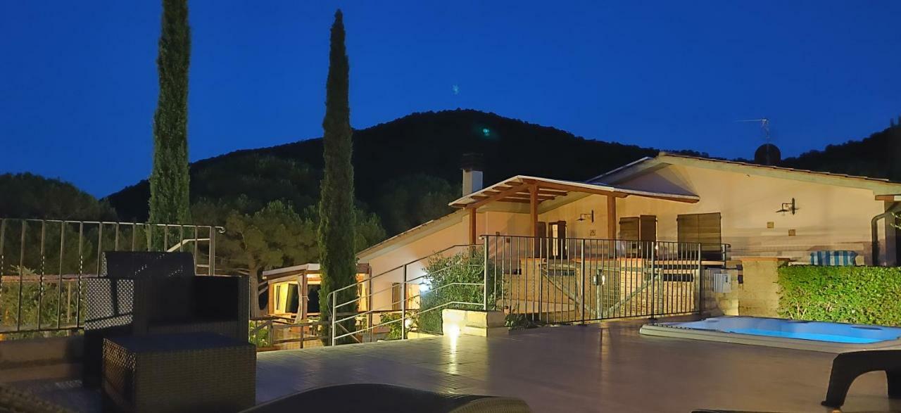 Locanda Mossa Dei Barbari Buriano  ภายนอก รูปภาพ