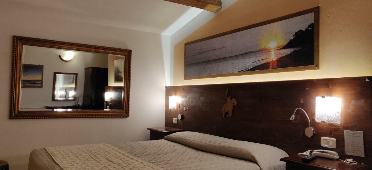 Locanda Mossa Dei Barbari Buriano  ภายนอก รูปภาพ